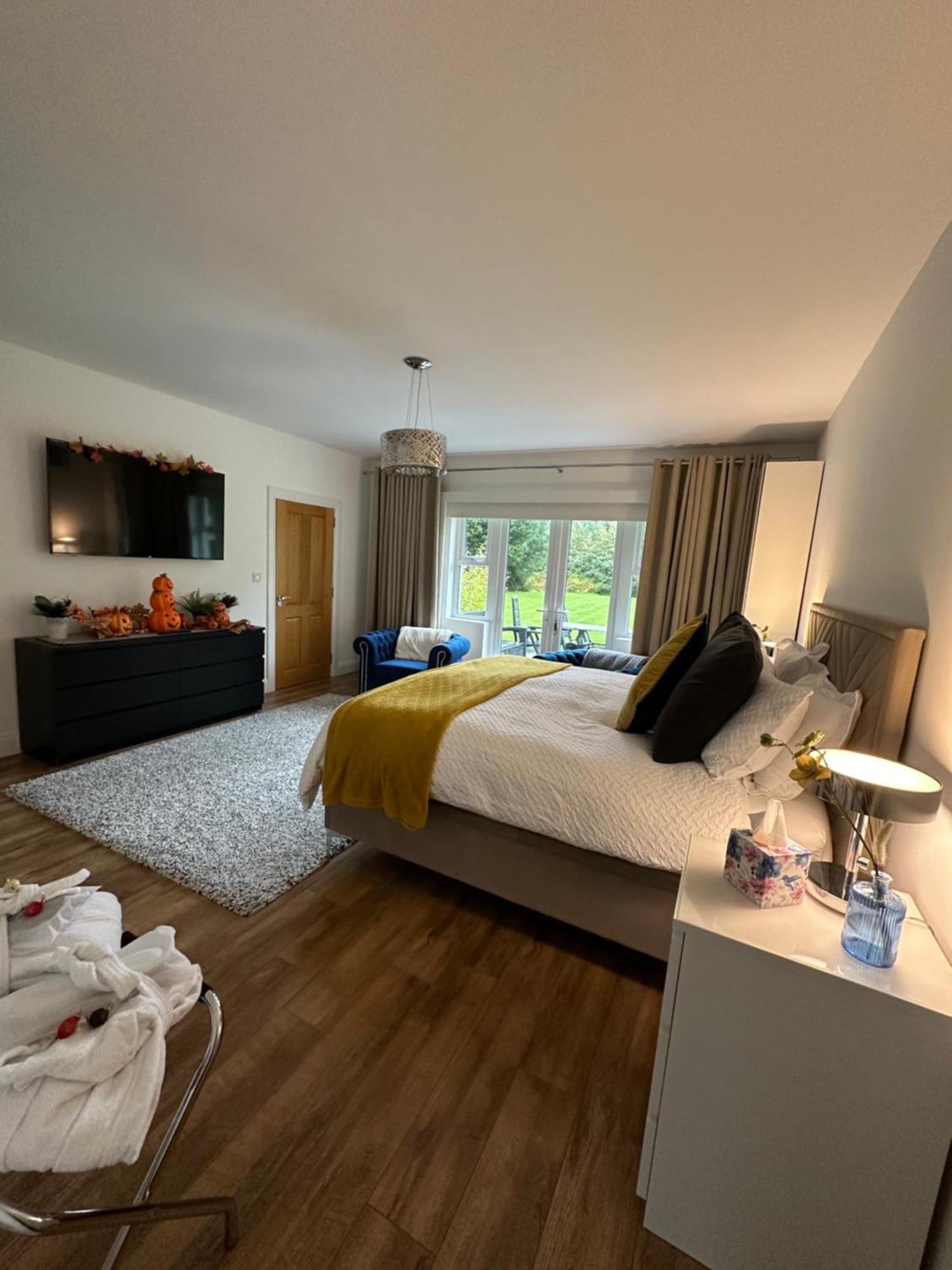 Forest Path Luxury Studio Apartment With Large Bedroom Bathroom And Sauna Sleeps Up To 4 Ballynahinch Exterior foto